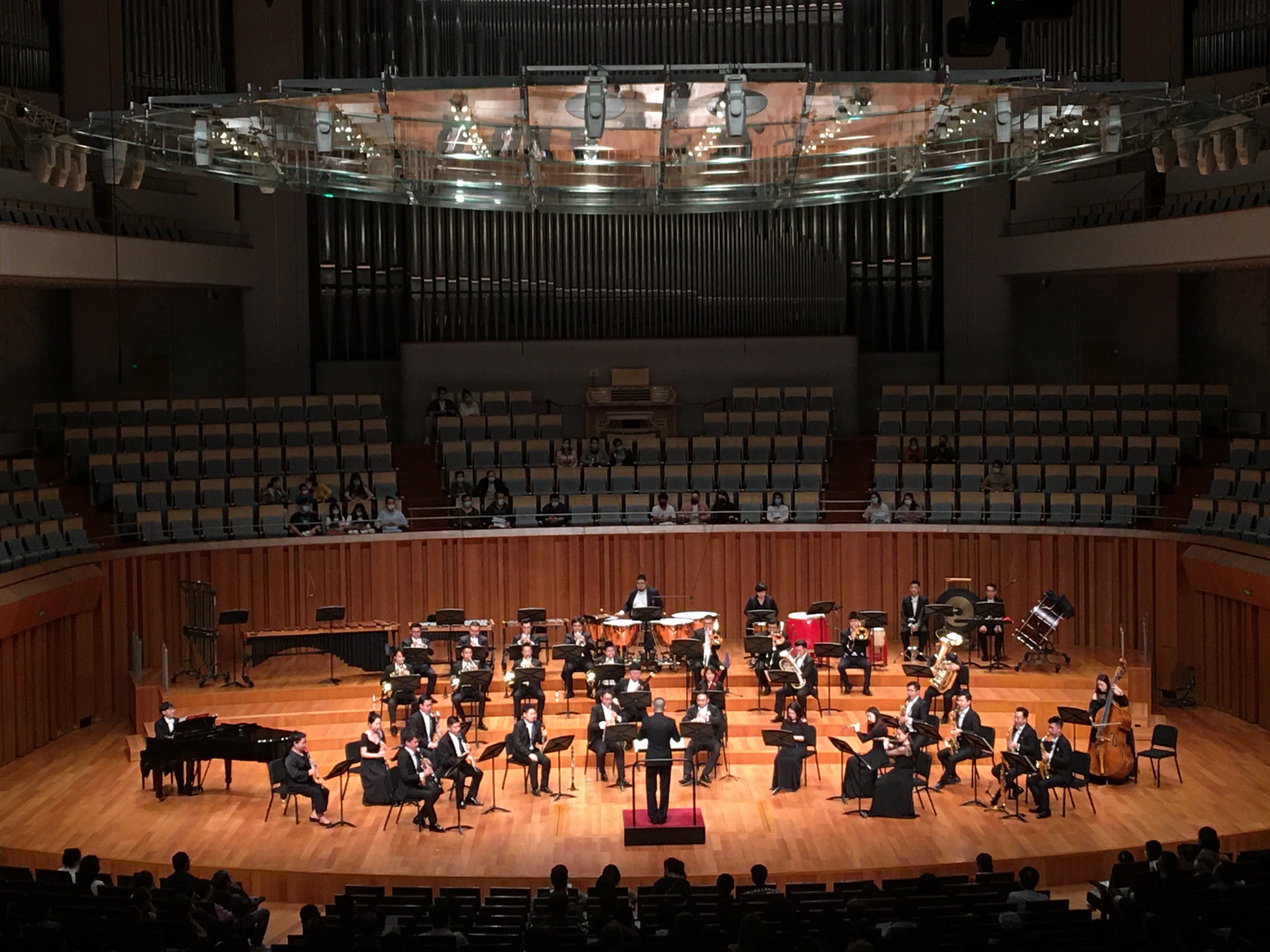 Mit Orchester · III — Junlian Bai